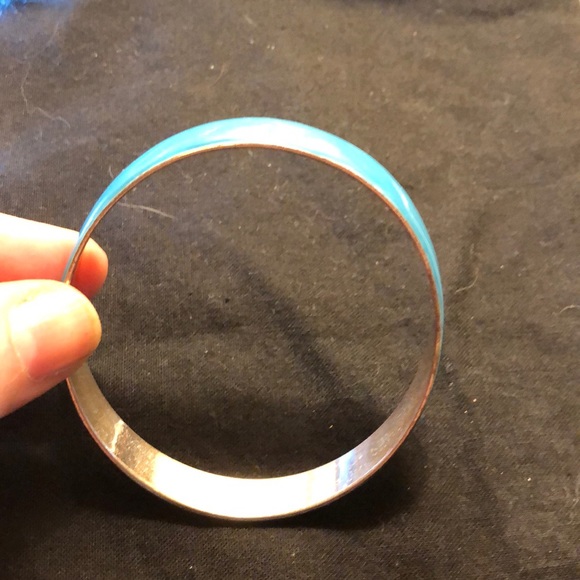 FINAL PRICE UNLESS BUNDLED. Interesting boho turquoise enamel metal bangle. - Picture 3 of 4